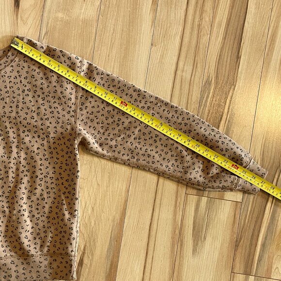 Abercrombie & Fitch Soft Brown Leopard  Crewneck Long Sleeve Sweatshirt, Size M - Picture 8 of 8